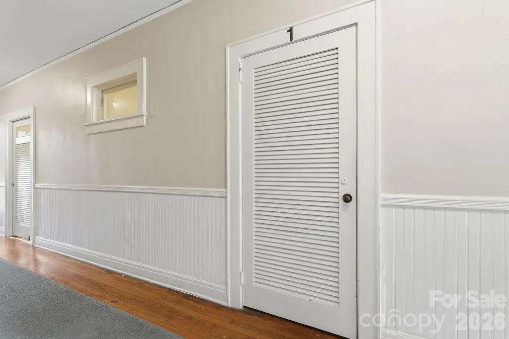 916 Bromley Road Charlotte NC 28207
