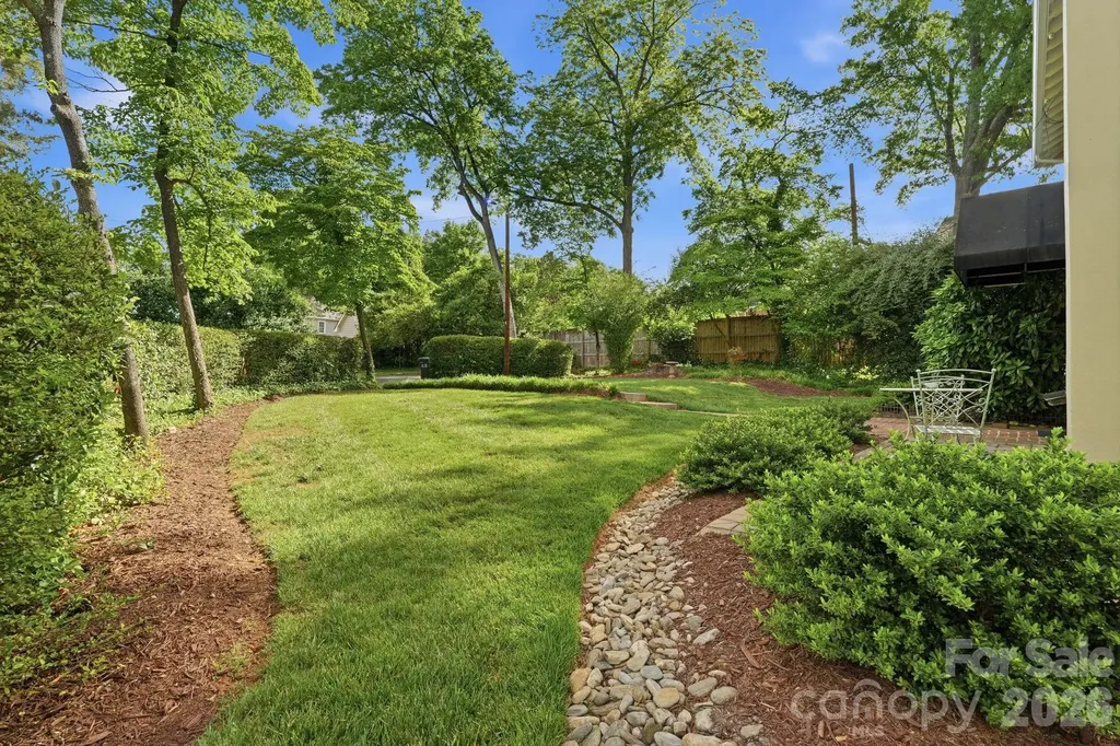 916 Bromley Road Charlotte NC 28207