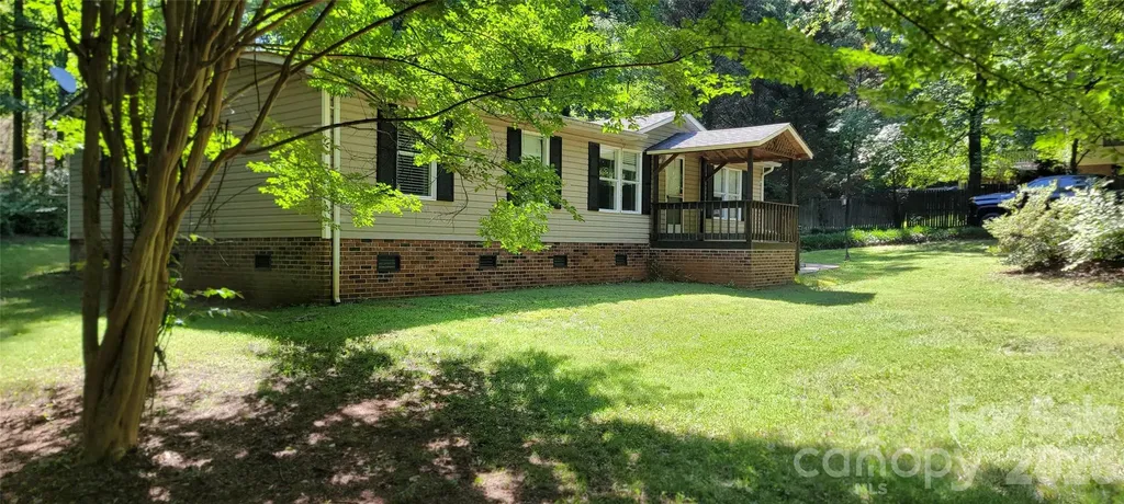 5992 Rest Home Road Claremont NC 28610