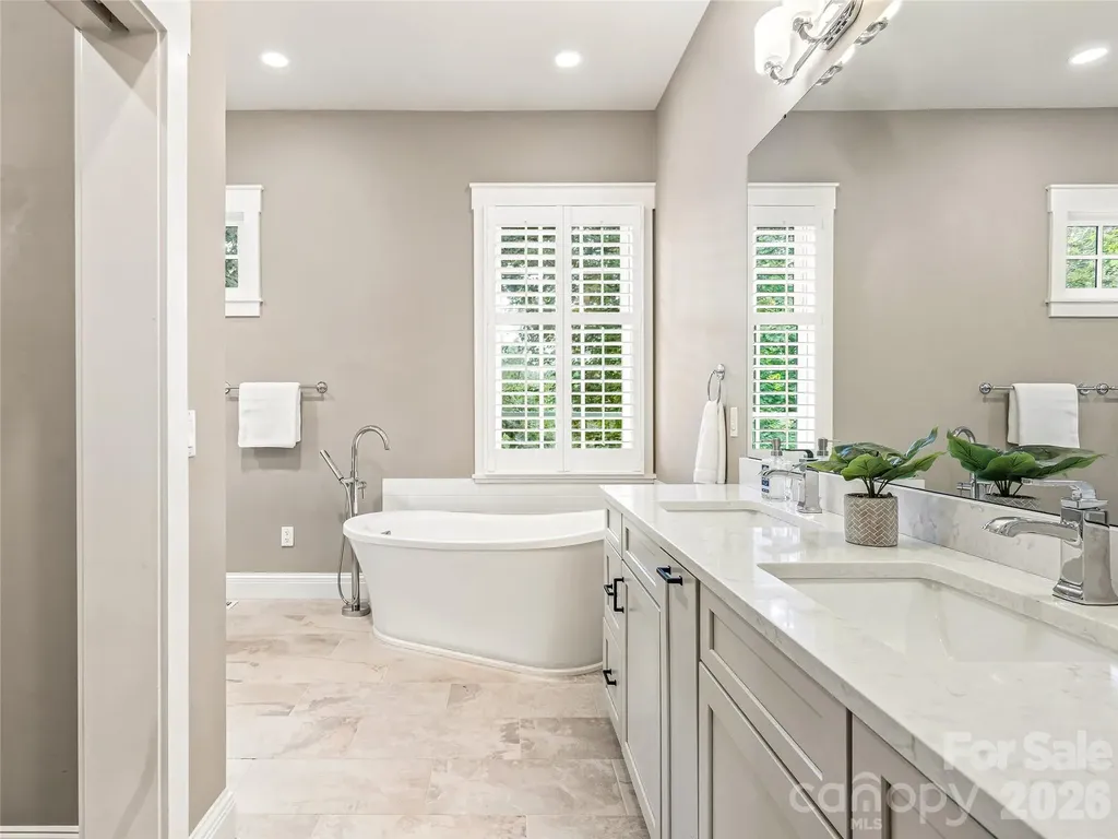 1 Cedar Chine Drive Asheville NC 28803