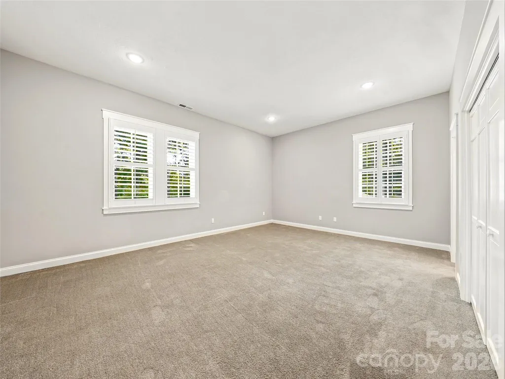 1 Cedar Chine Drive Asheville NC 28803
