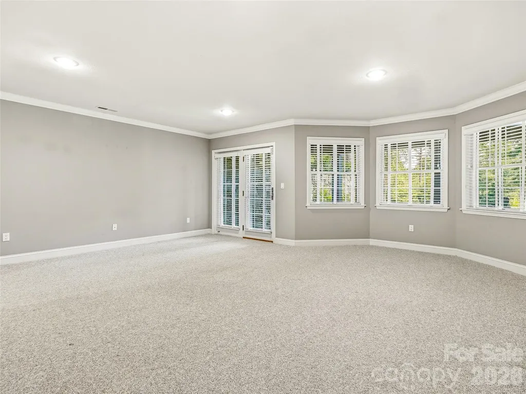 1 Cedar Chine Drive Asheville NC 28803