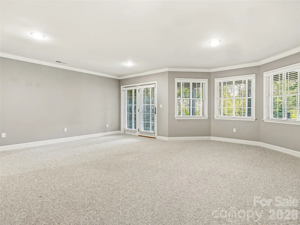 1 Cedar Chine Drive Asheville NC 28803