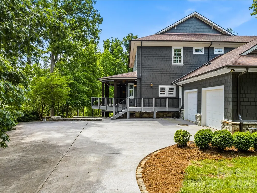 1 Cedar Chine Drive Asheville NC 28803