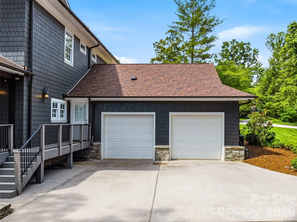 1 Cedar Chine Drive Asheville NC 28803