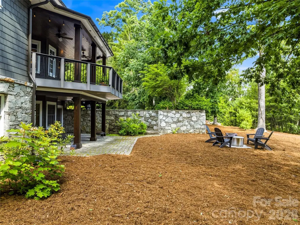 1 Cedar Chine Drive Asheville NC 28803