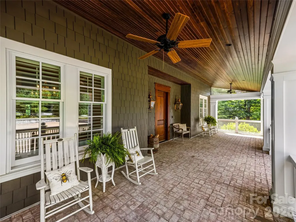 1 Cedar Chine Drive Asheville NC 28803