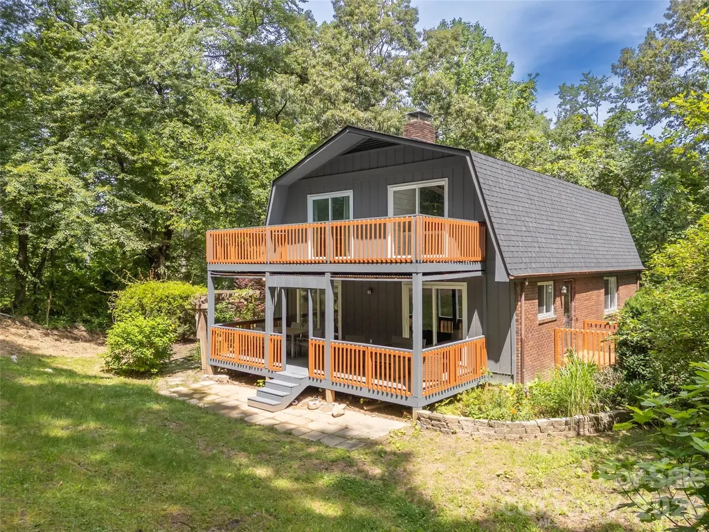 3276 Howard Gap Road Hendersonville NC 28792