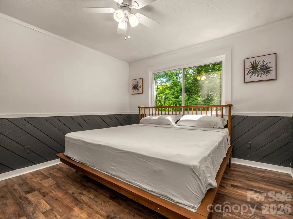 3276 Howard Gap Road Hendersonville NC 28792