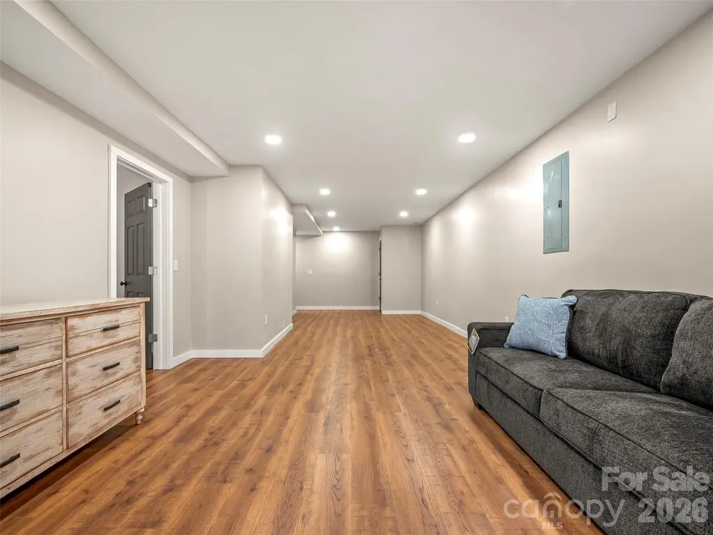 3276 Howard Gap Road Hendersonville NC 28792