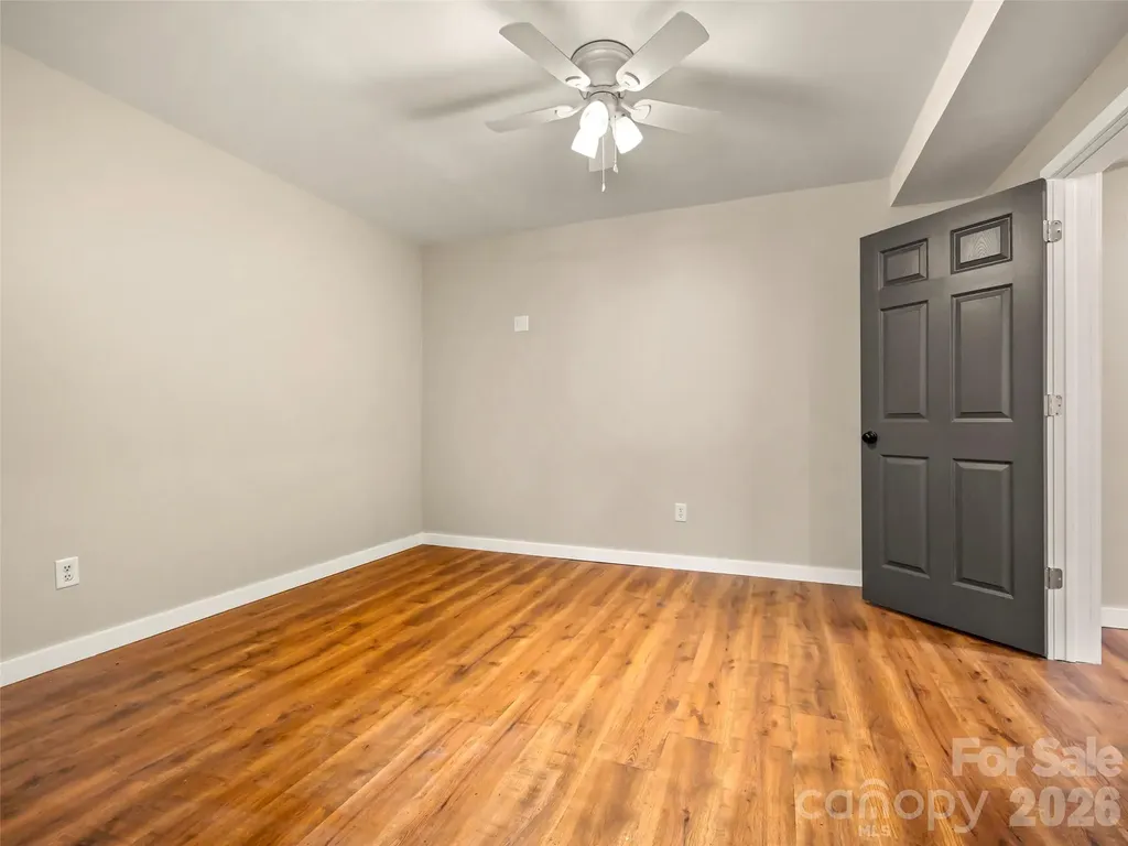 3276 Howard Gap Road Hendersonville NC 28792