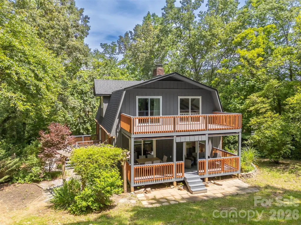3276 Howard Gap Road Hendersonville NC 28792