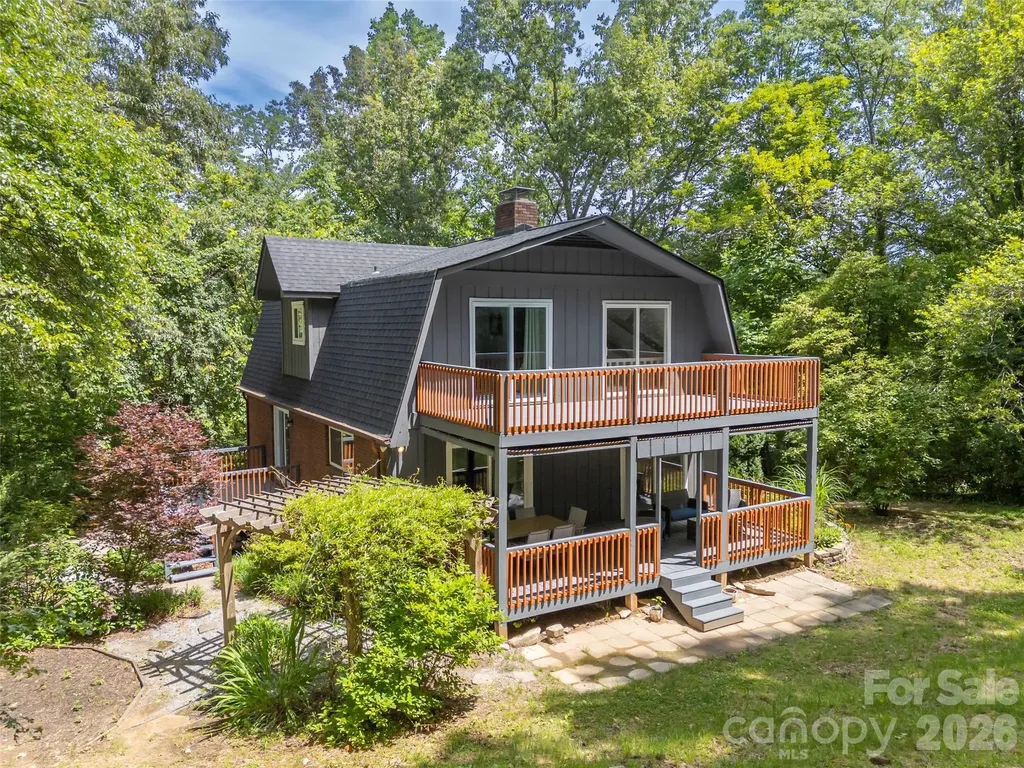 3276 Howard Gap Road Hendersonville NC 28792