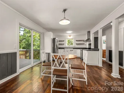 3276 Howard Gap Road Hendersonville NC 28792