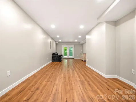 3276 Howard Gap Road Hendersonville NC 28792