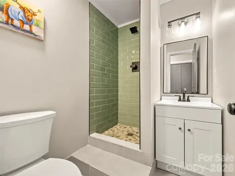 3276 Howard Gap Road Hendersonville NC 28792