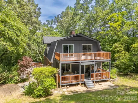 3276 Howard Gap Road Hendersonville NC 28792