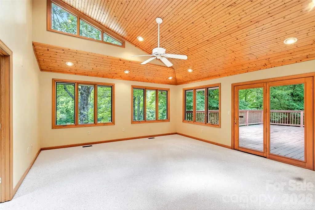 103 Richard Lane Black Mountain NC 28711