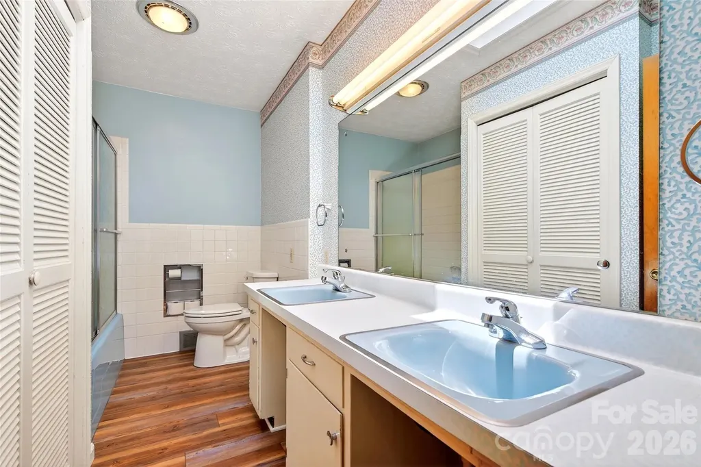 103 Richard Lane Black Mountain NC 28711
