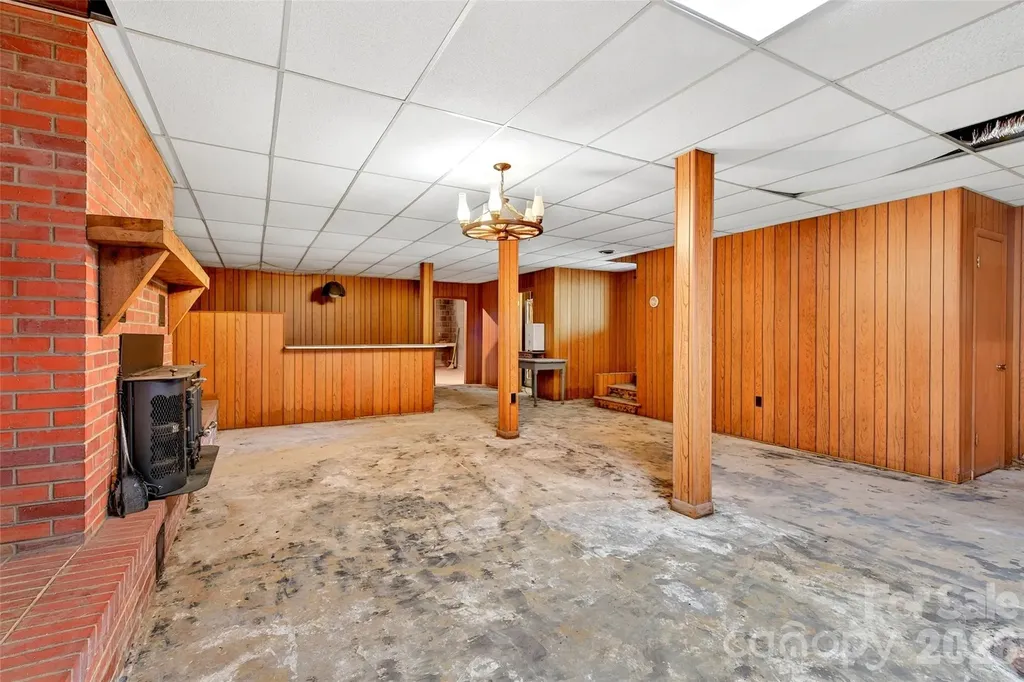103 Richard Lane Black Mountain NC 28711
