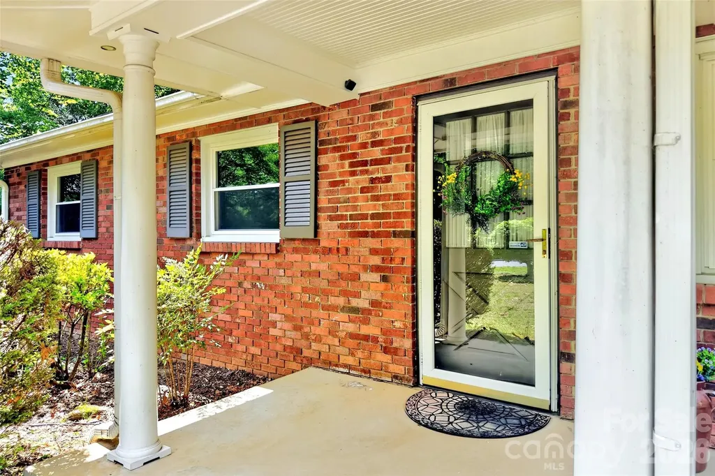 103 Richard Lane Black Mountain NC 28711