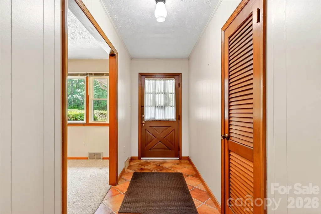103 Richard Lane Black Mountain NC 28711