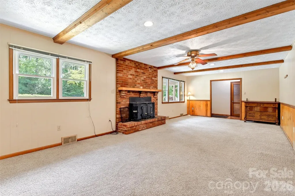 103 Richard Lane Black Mountain NC 28711