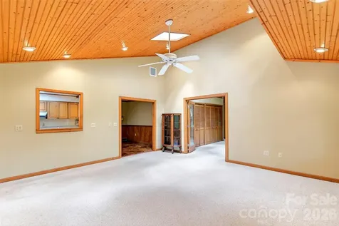 103 Richard Lane Black Mountain NC 28711