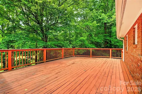 103 Richard Lane Black Mountain NC 28711