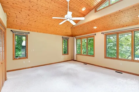 103 Richard Lane Black Mountain NC 28711