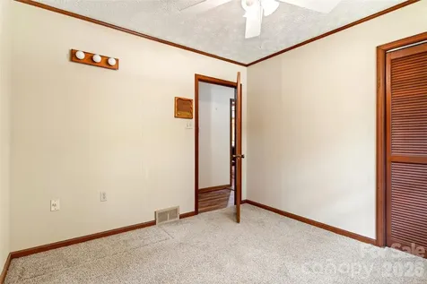 103 Richard Lane Black Mountain NC 28711