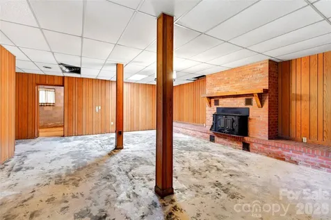 103 Richard Lane Black Mountain NC 28711