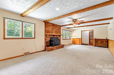 103 Richard Lane Black Mountain NC 28711
