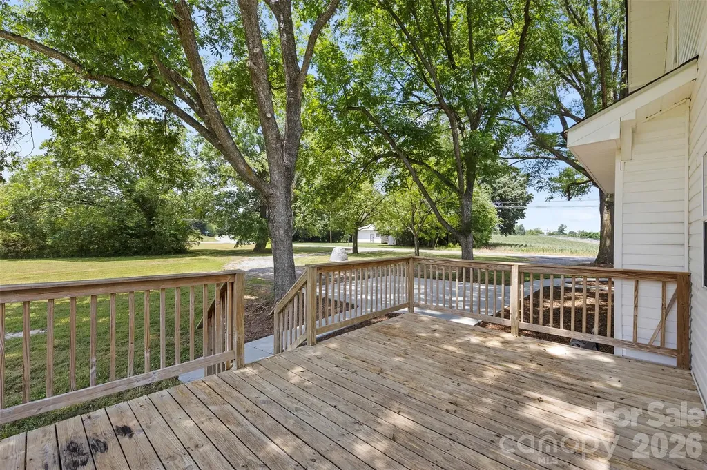 24327 Ridgecrest Road Locust NC 28097