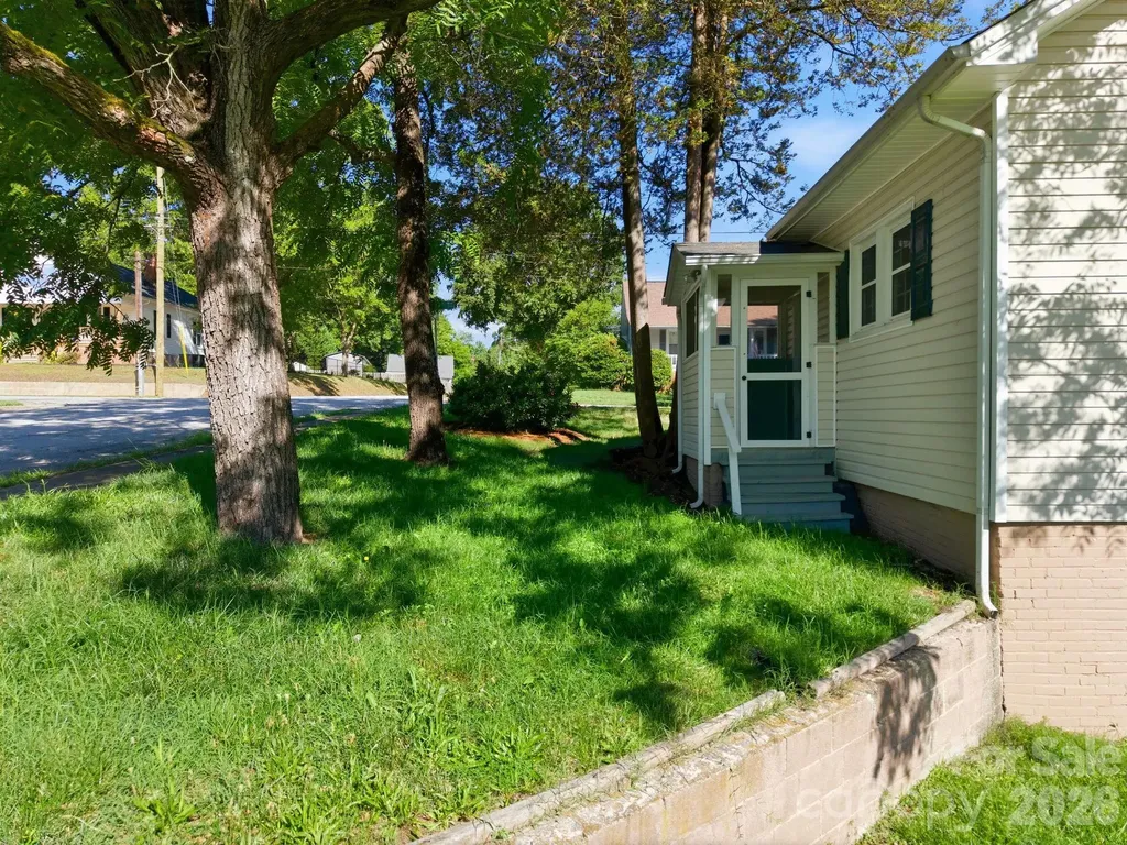 315 S Rose Avenue Kannapolis NC 28083
