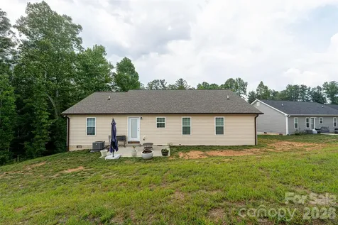1208 Spring Time Court SW Lenoir NC 28645