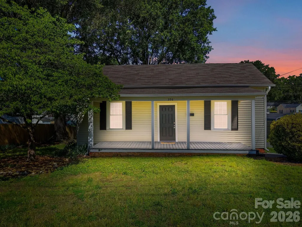 306 York Avenue Kannapolis NC 28083