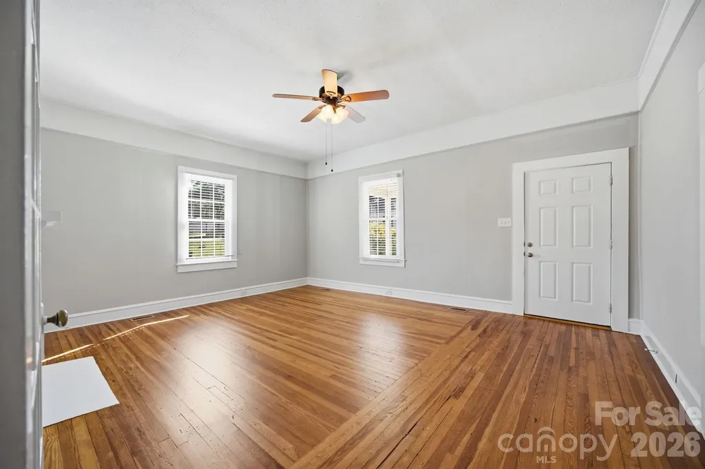 306 York Avenue Kannapolis NC 28083