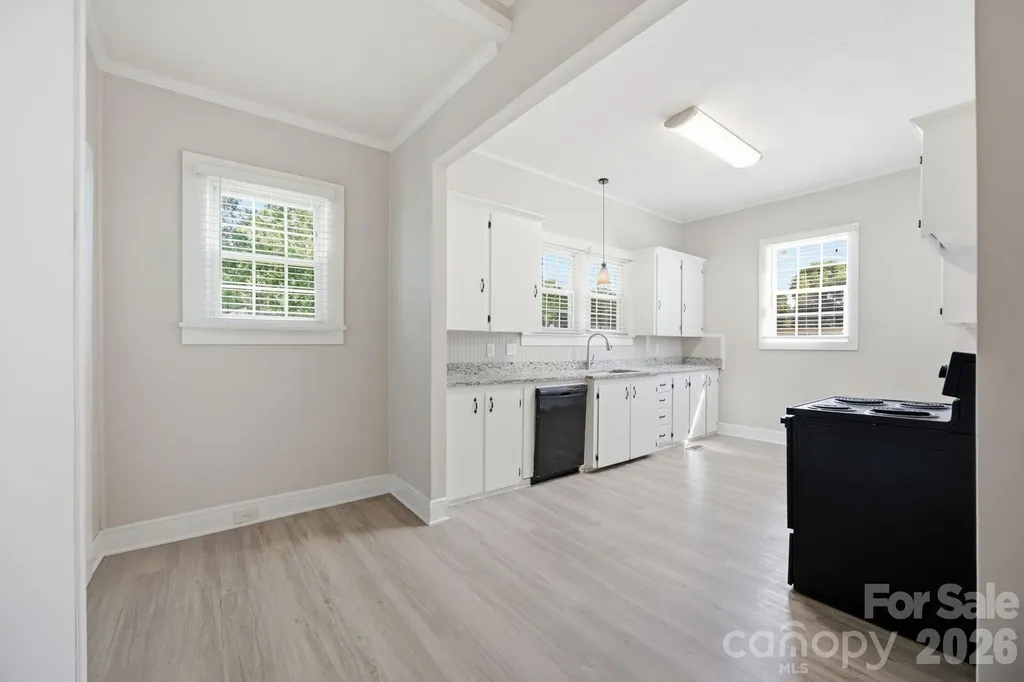 306 York Avenue Kannapolis NC 28083