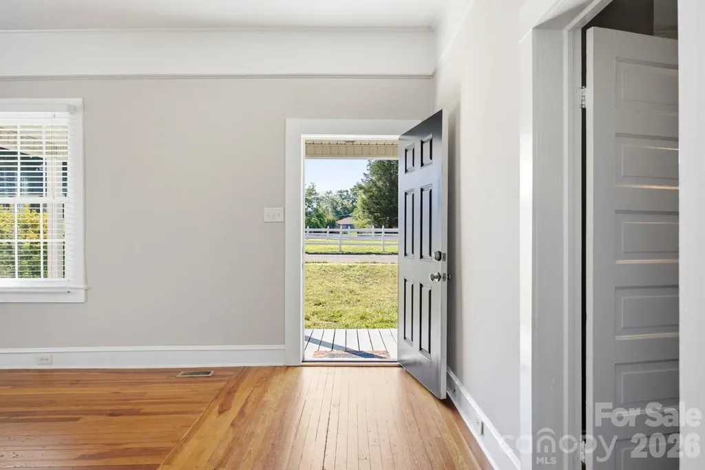 306 York Avenue Kannapolis NC 28083