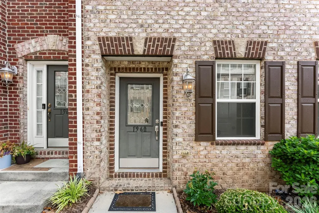 160 Winpole Lane Charlotte NC 28273