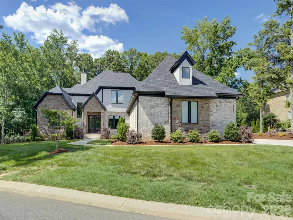 1016 Sherringham Way Waxhaw NC 28173