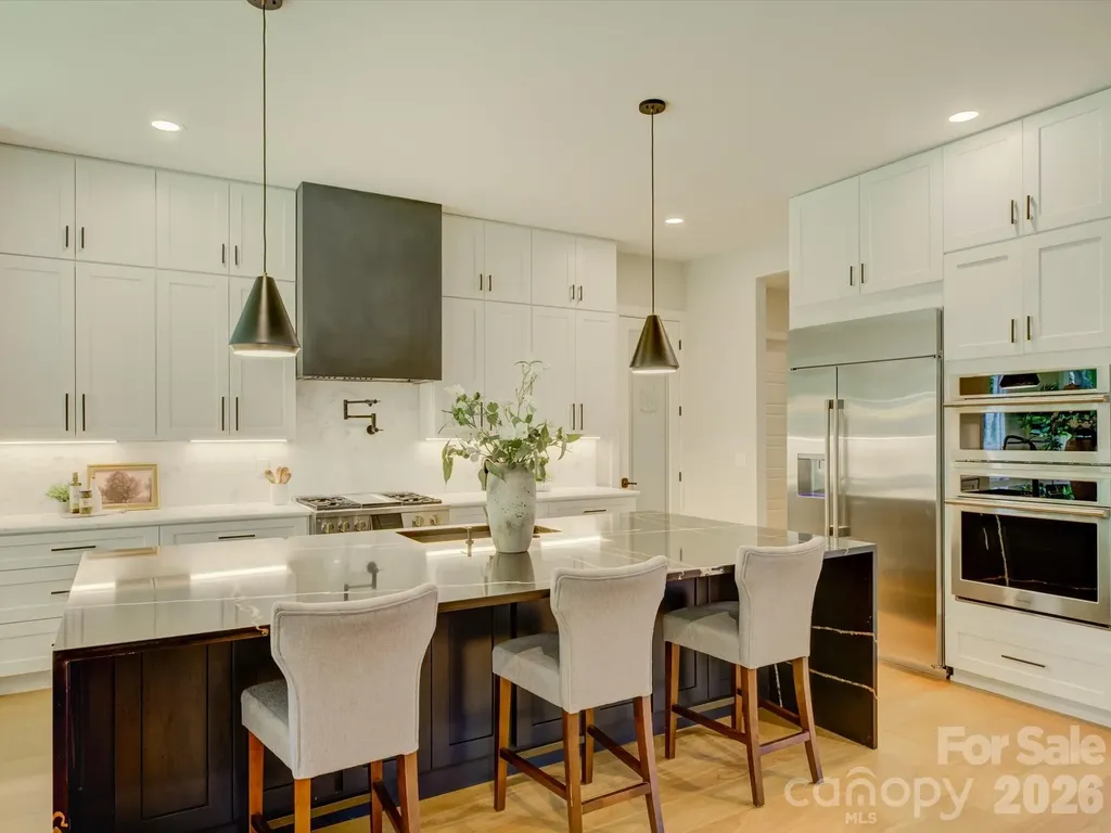 1016 Sherringham Way Waxhaw NC 28173