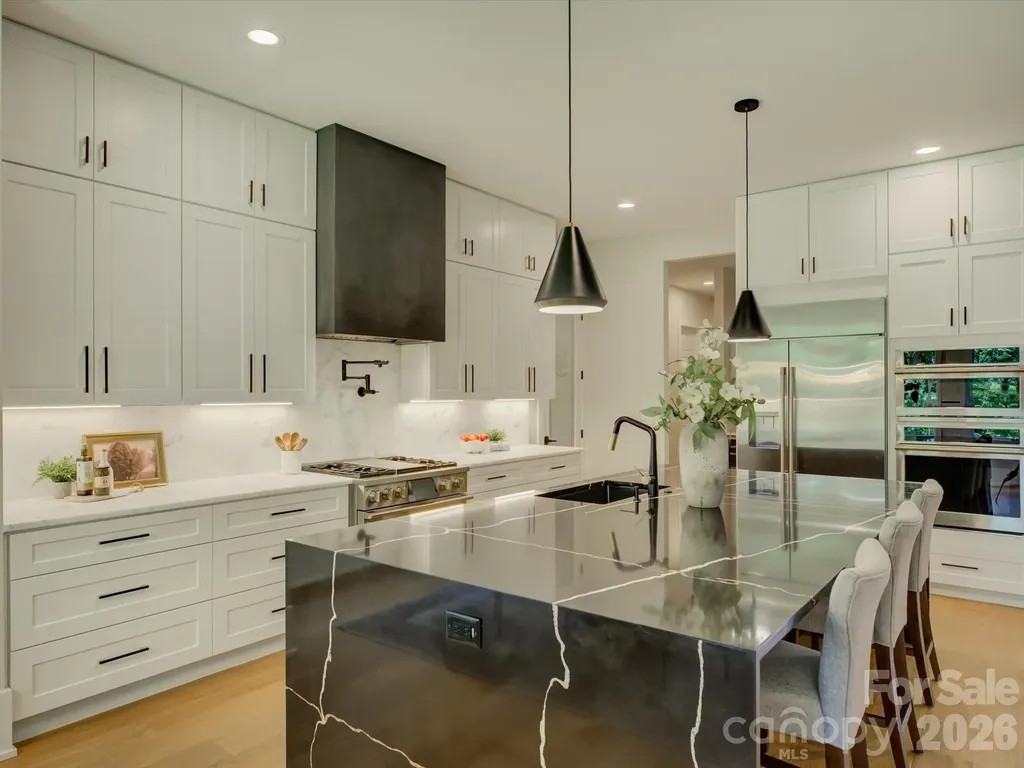 1016 Sherringham Way Waxhaw NC 28173