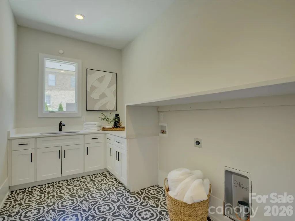 1016 Sherringham Way Waxhaw NC 28173