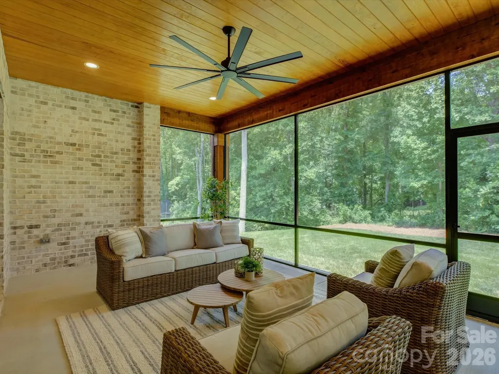 1016 Sherringham Way Waxhaw NC 28173