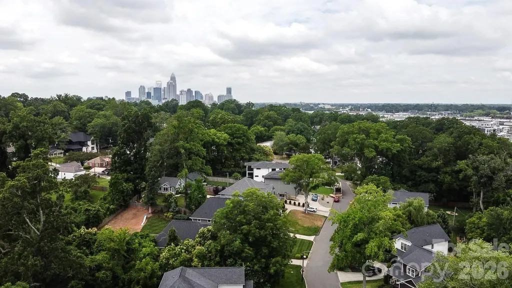 909 Drummond Avenue Charlotte NC 28205