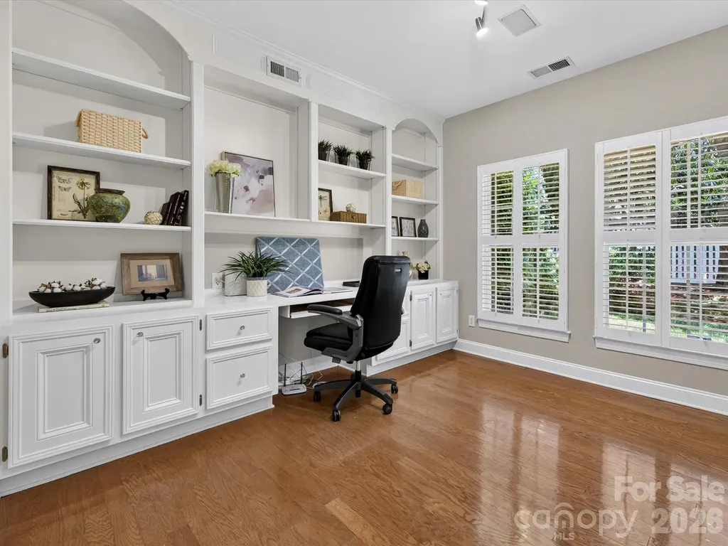 6706 Charter Hills Road Charlotte NC 28277