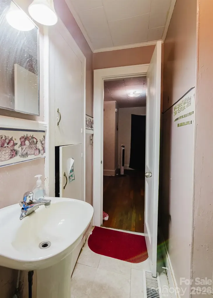 303 Myrtle Avenue Hamlet NC 28345