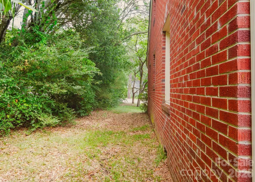 303 Myrtle Avenue Hamlet NC 28345